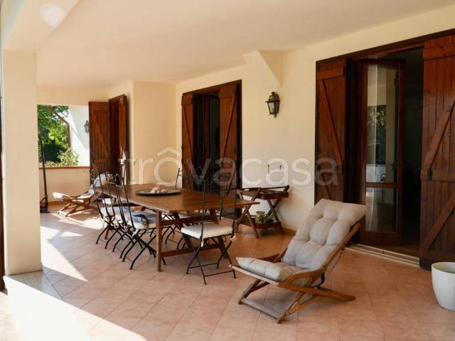 Villa in affitto a Capalbio via Piemonte, 8b, arredato, giardino privato, terrazzo TrovaCasa