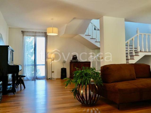 Villa in affitto a Capalbio via Piemonte, 8b, arredato, giardino privato, terrazzo TrovaCasa
