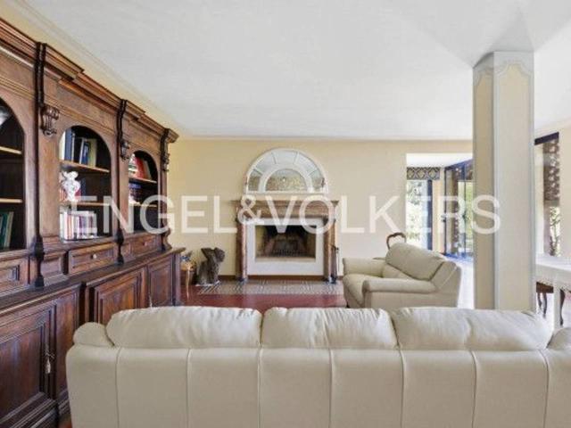 Villa in affitto a Caravate