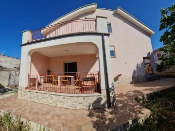 Villa in affitto a Carini PA