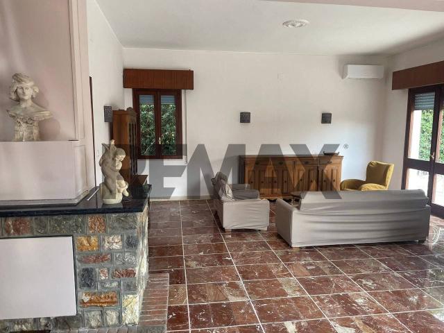 Villa in affitto a Carini