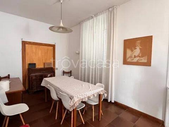Villa in affitto a Carrara via Genova, 24, giardino, mansarda abitabile TrovaCasa