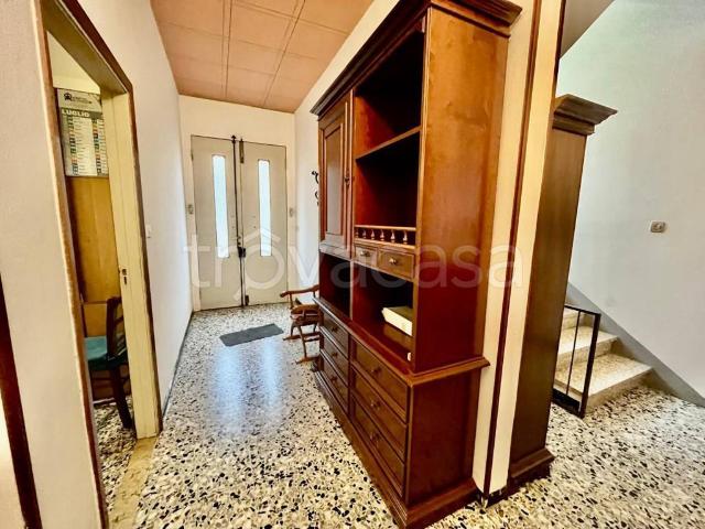 Villa in affitto a Casalgrande, arredato, giardino privato, posto auto TrovaCasa