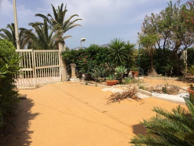 Villa in affitto a Casteldaccia ss113, arredato, giardino privato, posto auto TrovaCasa