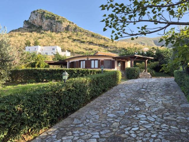 Villa in affitto a Castellammare del Golfo TP