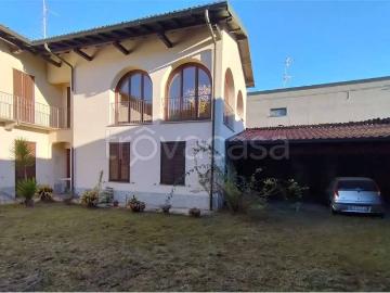 Villa in affitto a Castellanza via San Carlo, arredato, giardino privato, posto auto TrovaCasa