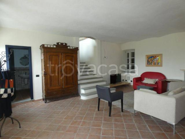 Villa in affitto a Castiglione Falletto via Vittorio Emanuele, arredato, giardino privato, cantina TrovaCasa