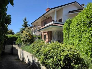 Villa in affitto a Chieri TO