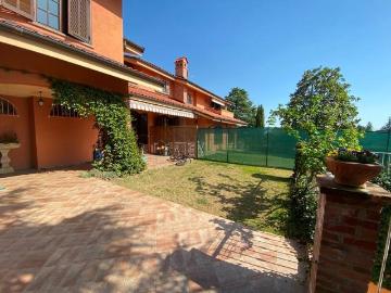 Villa in affitto a Chieri TO