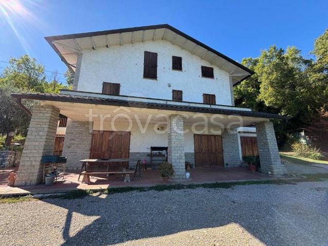 Villa in affitto a Città di Castello, arredato, giardino privato, box TrovaCasa