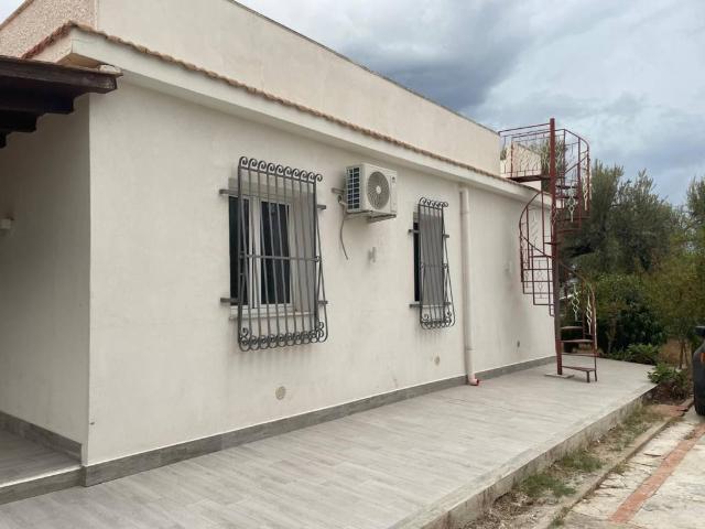Villa in affitto a Cinisi PA