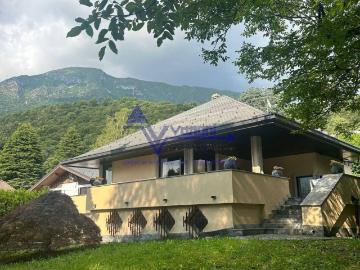 Villa in affitto a Cremeno LC