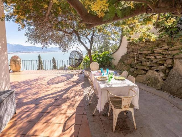 Villa in affitto a Ameglia SP