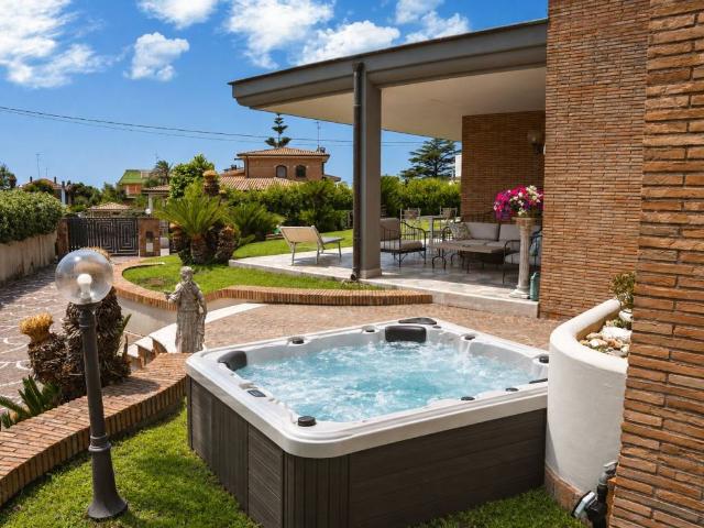 Villa in affitto a Anzio RM