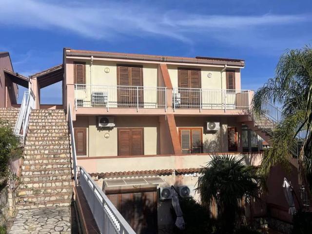 Villa in affitto a Altavilla Milicia PA