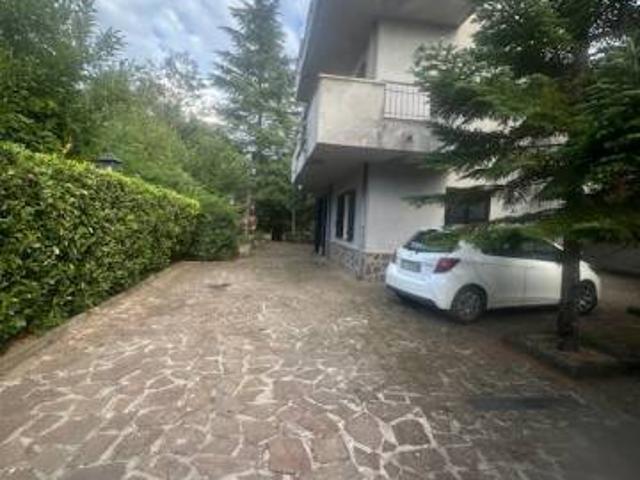 Villa in affitto a Alatri FR