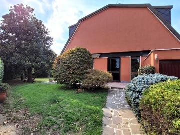Centro di Arese, Arese, Monza e Brianza, Lombardia