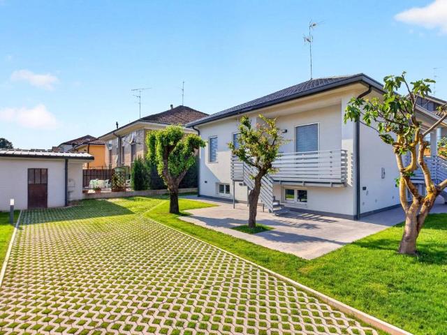 Villa in affitto a Arese MI