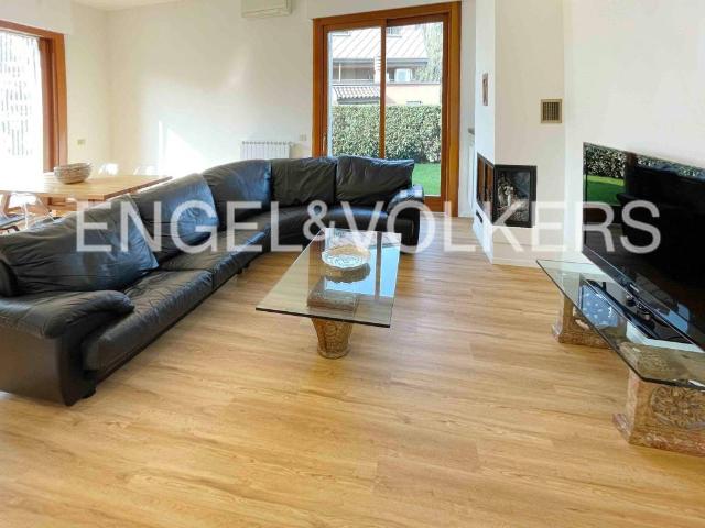 Villa in affitto a Arese MI