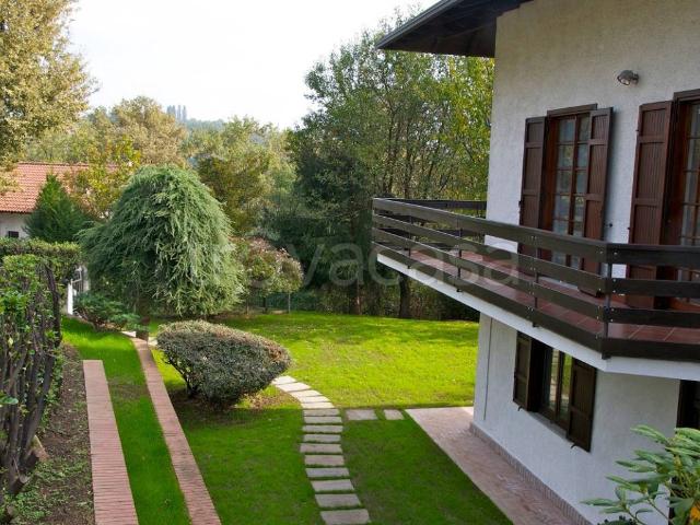 Villa in affitto a Bodio Lomnago via dei Castagni, 5, giardino privato, parzialmente arredato, parquet TrovaCasa