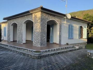 Bonifati, Cosenza Calabria, Calabria - Giardino