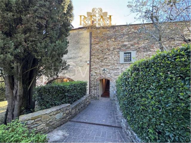Villa in affitto a Bagno a Ripoli via del pulicciano, giardino privato, vista panoramica, caminetto TrovaCasa