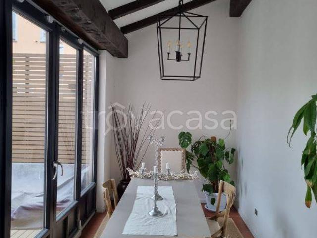 Villa in affitto a Basiglio via Dante Alighieri, giardino privato, terrazzo, parzialmente arredato TrovaCasa