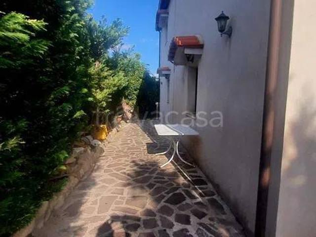 Villa in affitto a Brancaleone via Tommaso Campanella, 33, giardino privato, terrazzo, vista mare TrovaCasa