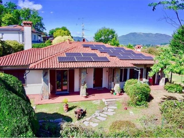 Villa in affitto a Brebbia VA