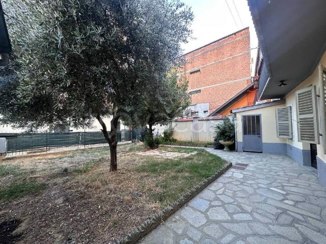Villa in affitto a Buttigliera d'Asti via 24 Maggio, 30, non arredato/vuoto, giardino privato, box TrovaCasa