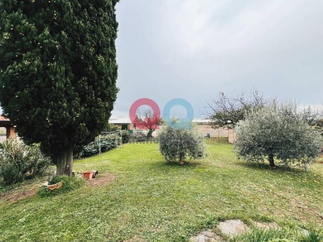 Villa in affitto a Buttrio via Paolo Diacono, 15, giardino privato, zona residenziale, luminoso TrovaCasa