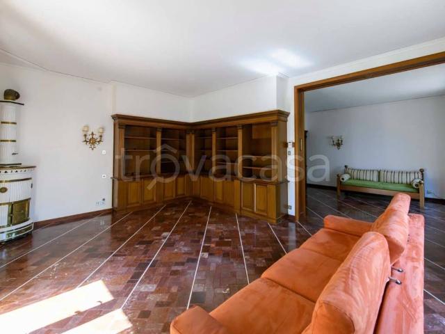 Villa in affitto a Gorizia via alfieri, giardino privato, box, caminetto TrovaCasa