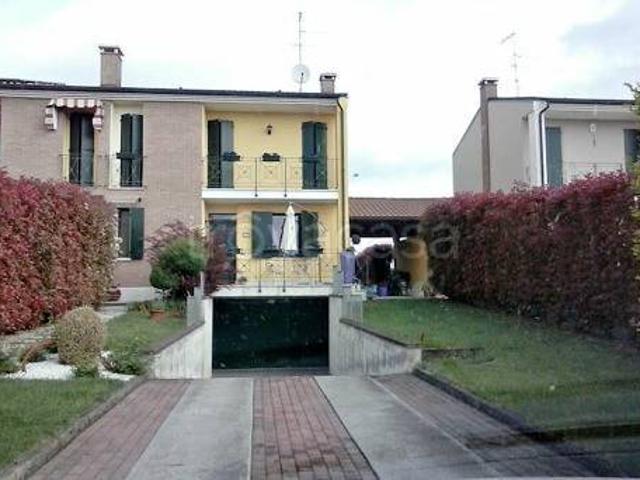Villa in affitto a Gazzo Veronese gazzo veronese, giardino privato, box, parzialmente arredato TrovaCasa