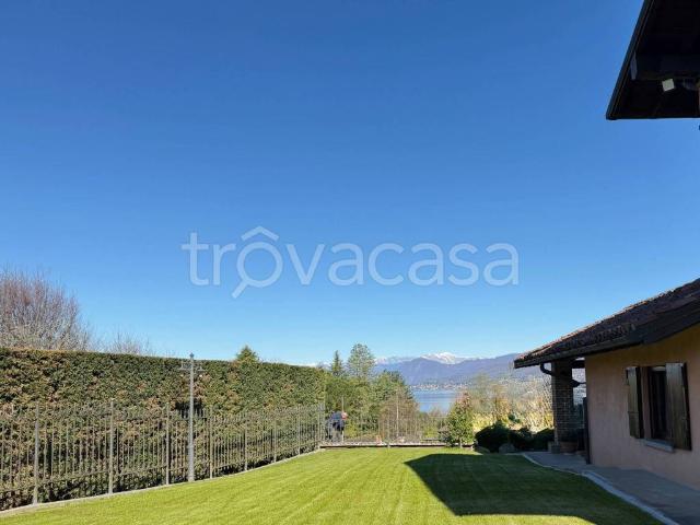 Villa in affitto a Galliate Lombardo, arredato, giardino privato, box TrovaCasa
