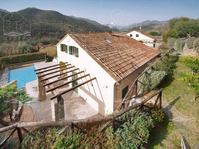 Villa in affitto a Garlenda SV