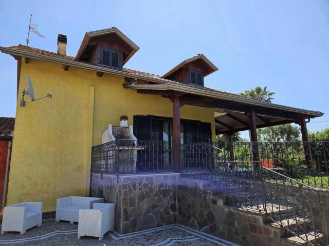 Villa in affitto a Giugliano in Campania NA