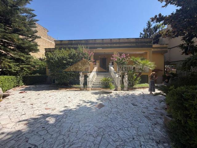 Villa in affitto a Giugliano in Campania NA