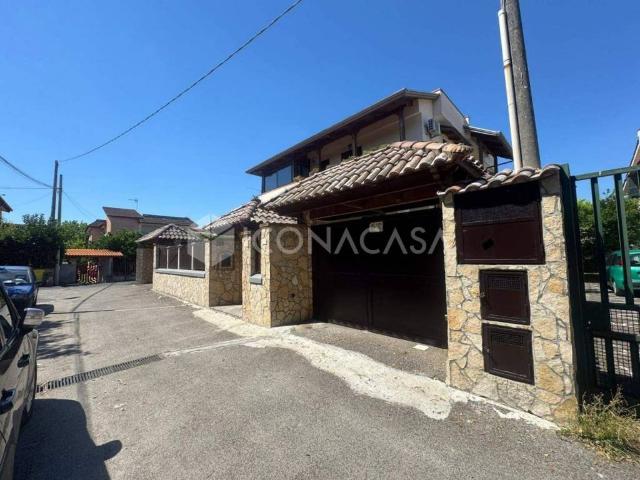 Villa in affitto a Giugliano in Campania NA