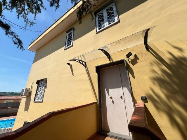Villa in affitto a Giugliano in Campania NA