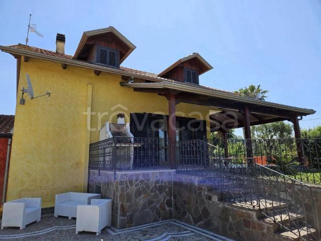 Villa in affitto a Giugliano in Campania via Ripuaria No Number, giardino, box, ripostiglio TrovaCasa