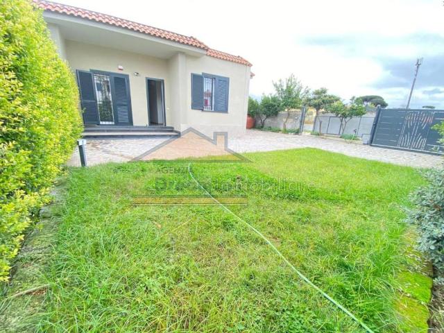Villa in affitto a Giugliano in Campania via San Nullo, giardino privato, nuova costruzione, riscaldamento autonomo TrovaCasa