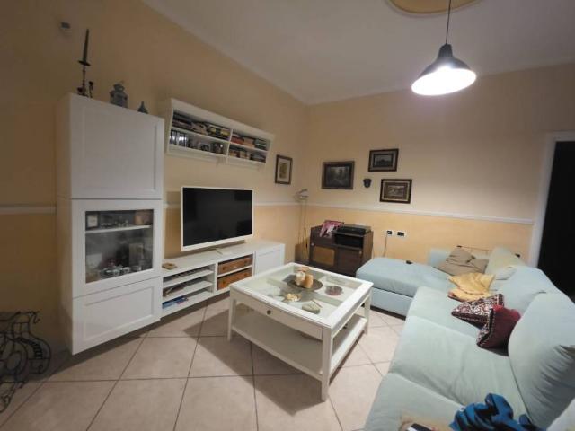 Villa in Affitto a Giugliano in Campania