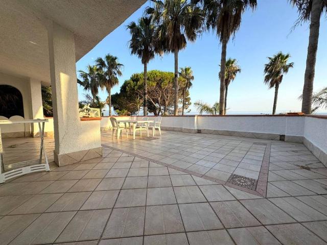Villa in affitto a Gizzeria CZ