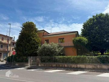Villa in affitto a Grezzana VR