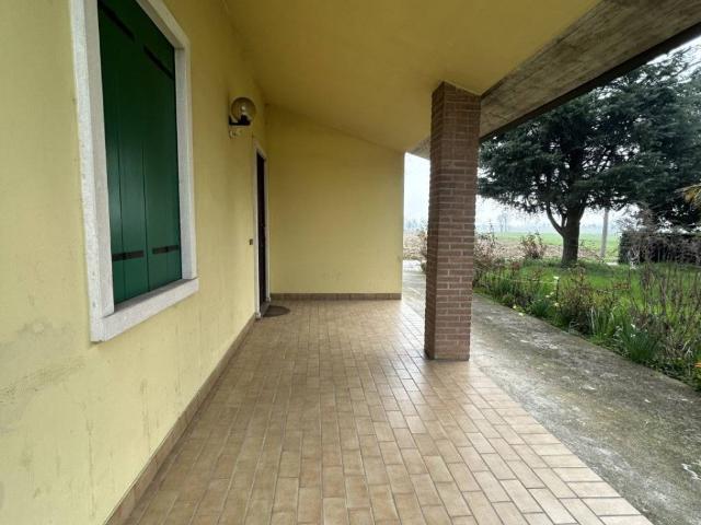 Villa in affitto a Montegalda via Roma, arredato, giardino privato, box TrovaCasa