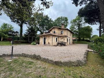 Villa in affitto a Grottaferrata via Vicinale della Macchia, arredato, giardino privato, terrazzo TrovaCasa