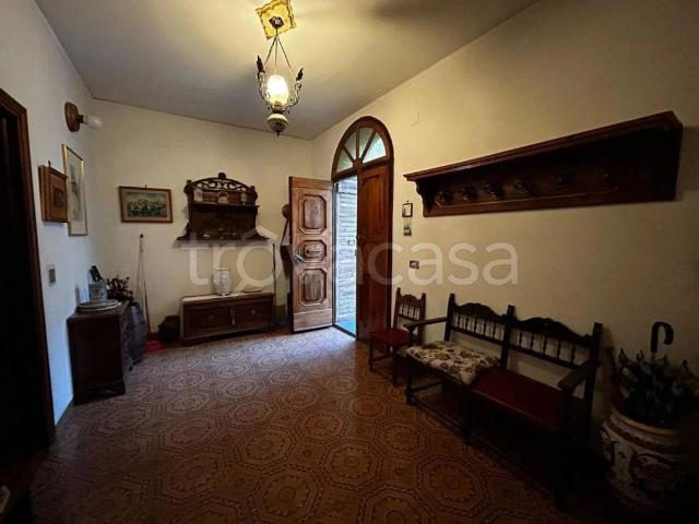 Villa in affitto a Gualdo Cattaneo piazza Beato Ugolino No Number, balcone TrovaCasa