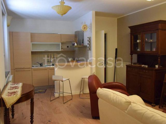 Villa in affitto a Foligno via dei Mille, arredato, giardino privato, angolo cottura TrovaCasa
