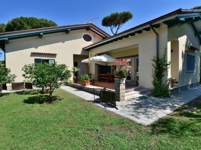 Villa in affitto a Forte dei Marmi, case in affitto Forte dei Marmi