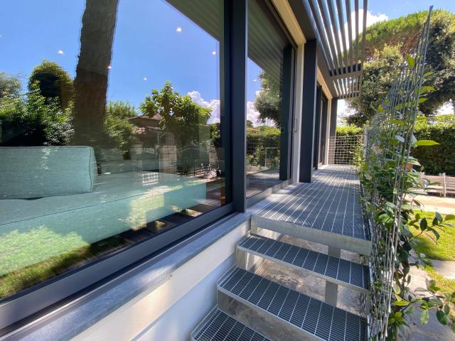 Villa in affitto a Forte dei Marmi Centro Via Ponchielli
